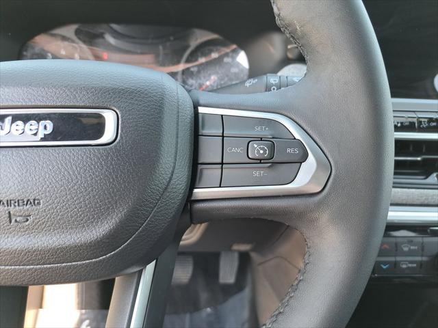 2023 Jeep Compass Latitude Lux FWD