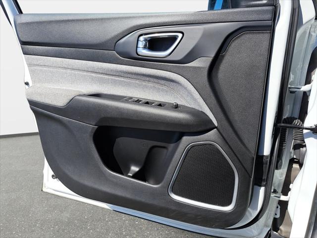 2023 Jeep Compass Latitude Lux FWD