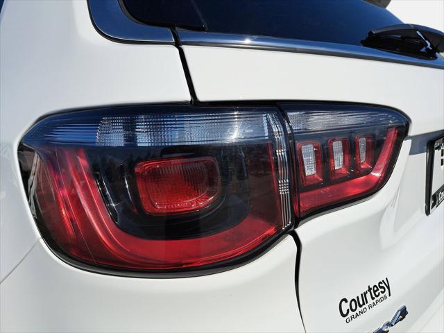 2023 Jeep Compass Latitude Lux FWD