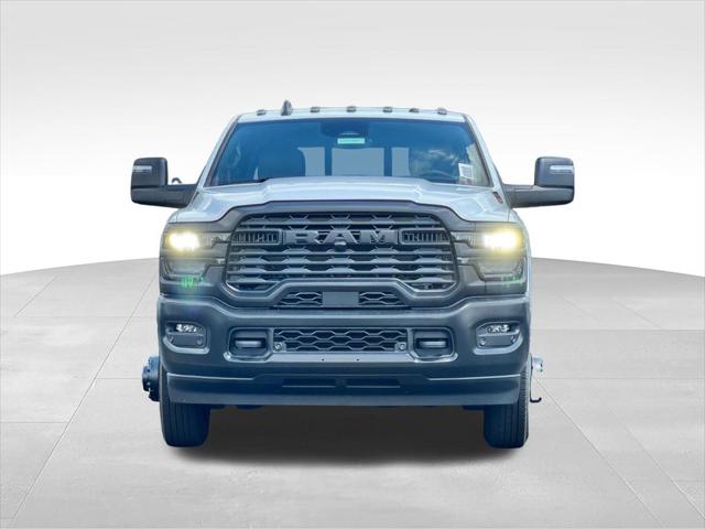 2026 Ram 3500 Tradesman Crew Cab 4x4 8 Box