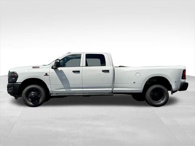 2026 Ram 3500 Tradesman Crew Cab 4x4 8 Box