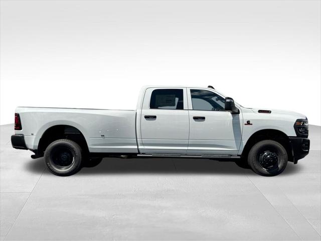 2026 Ram 3500 Tradesman Crew Cab 4x4 8 Box