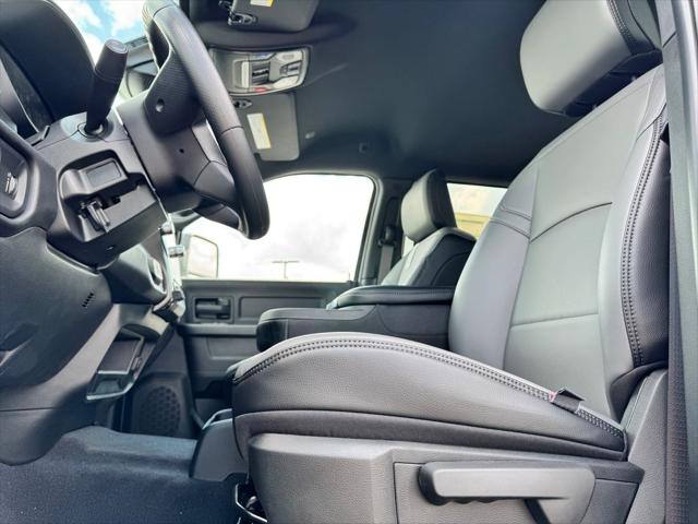2026 Ram 3500 Tradesman Crew Cab 4x4 8 Box