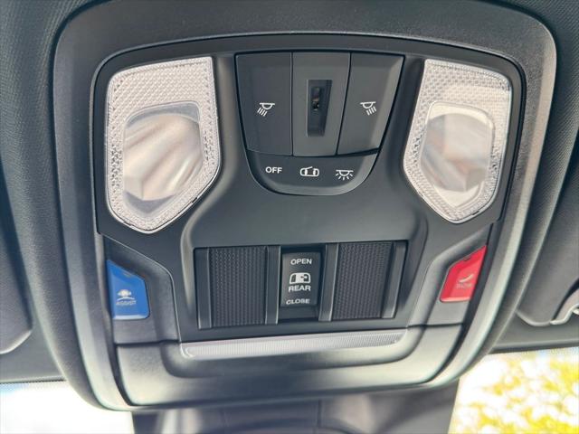2026 Ram 3500 Tradesman Crew Cab 4x4 8 Box