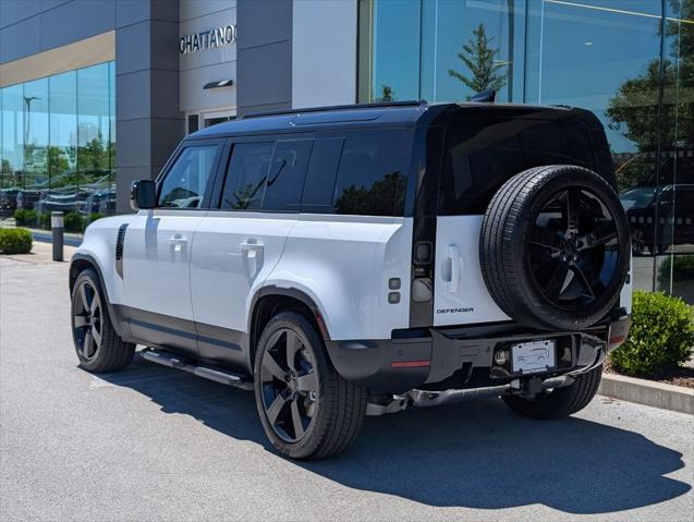 2026 Land Rover Defender P300 S