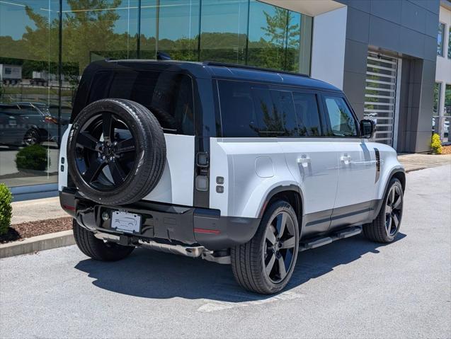 2026 Land Rover Defender P300 S