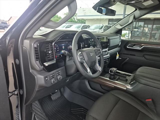 2026 Chevrolet Silverado 1500 4WD Crew Cab Short Bed RST