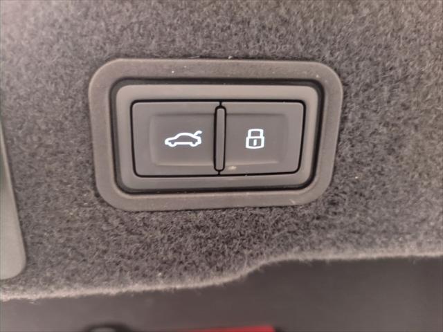 2022 Audi A8 L 55 TFSI quattro Tiptronic