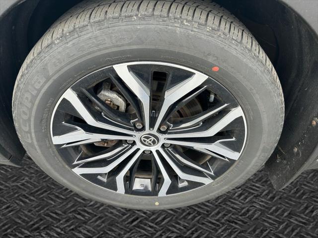 2024 Toyota Crown XLE
