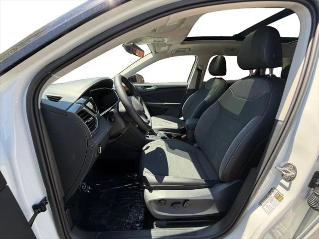 2026 Volkswagen Taos SE Black