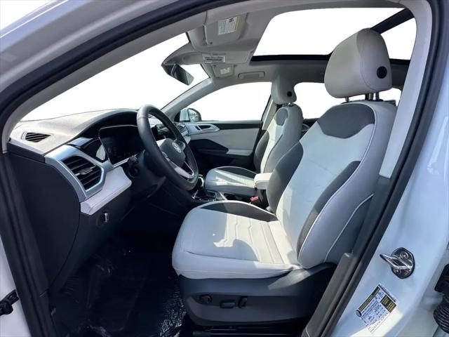 2026 Volkswagen Taos SE