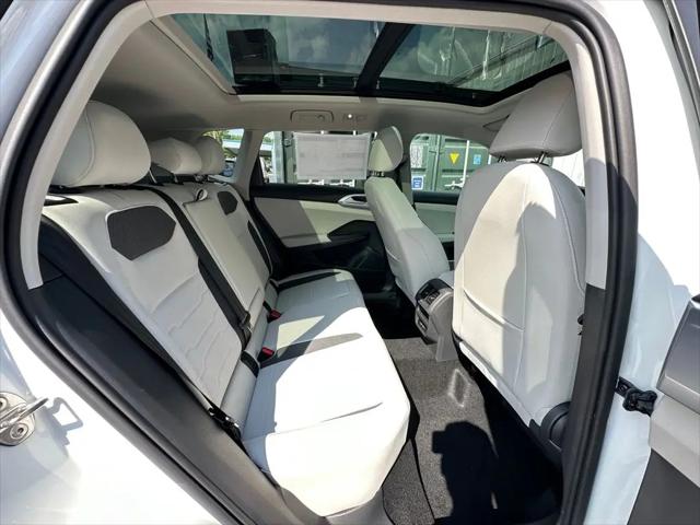 2026 Volkswagen Taos SE
