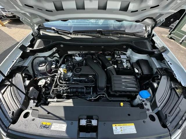 2026 Volkswagen Taos SE
