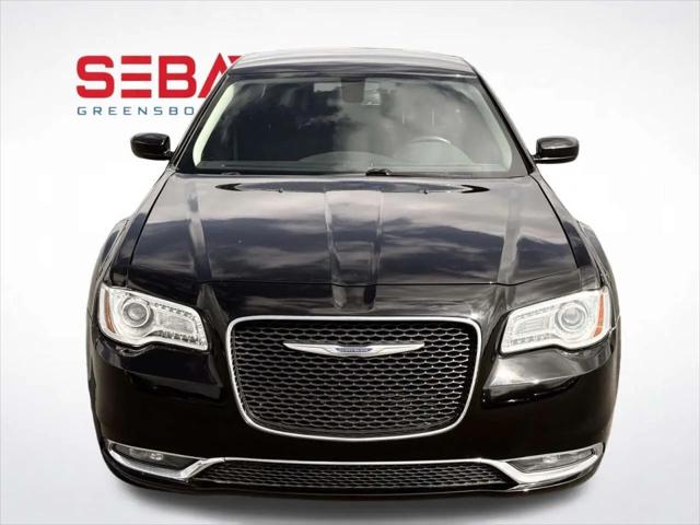 2020 Chrysler 300 Touring