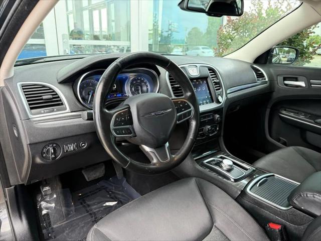 2020 Chrysler 300 Touring