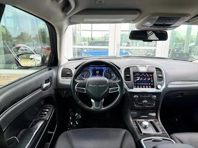2020 Chrysler 300 Touring
