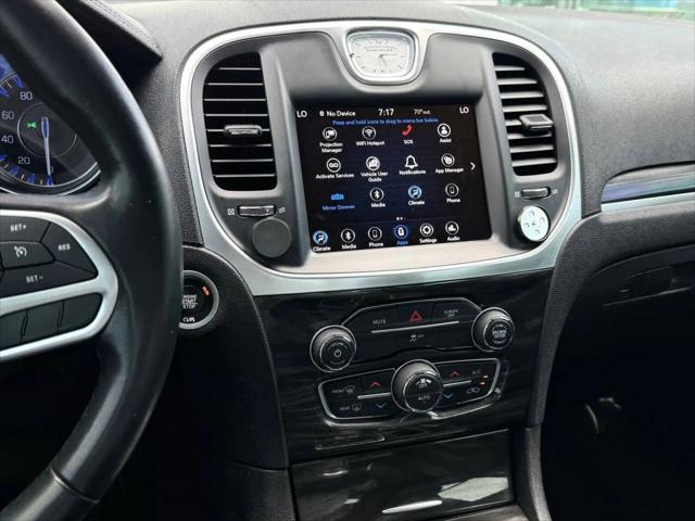 2020 Chrysler 300 Touring