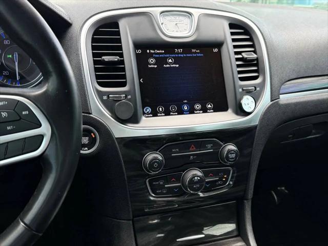 2020 Chrysler 300 Touring