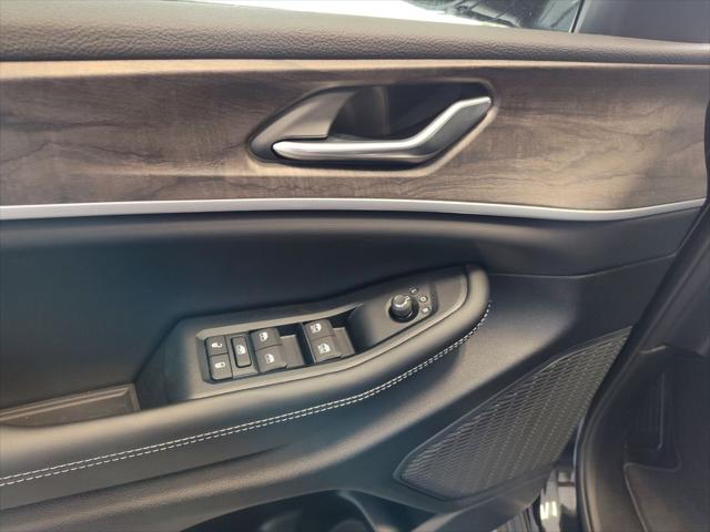 2026 Jeep Grand Cherokee L Altitude 4x4
