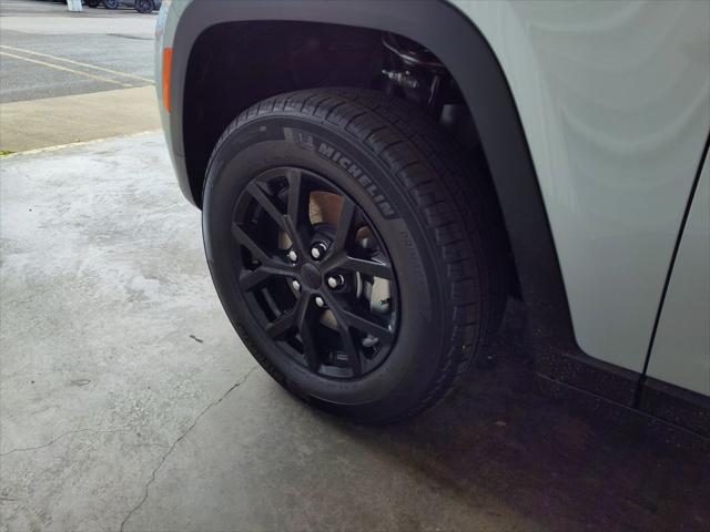 2026 Jeep Grand Cherokee L Altitude 4x4