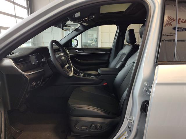 2026 Jeep Grand Cherokee L Altitude 4x4
