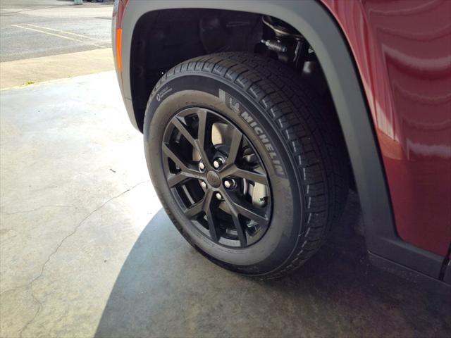 2026 Jeep Grand Cherokee L Altitude 4x4