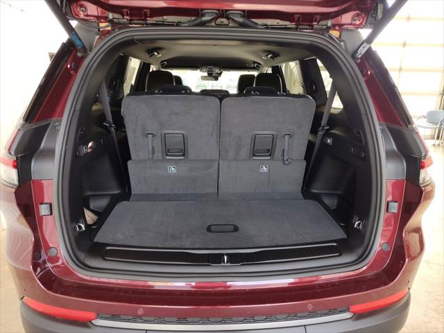 2026 Jeep Grand Cherokee L Altitude 4x4