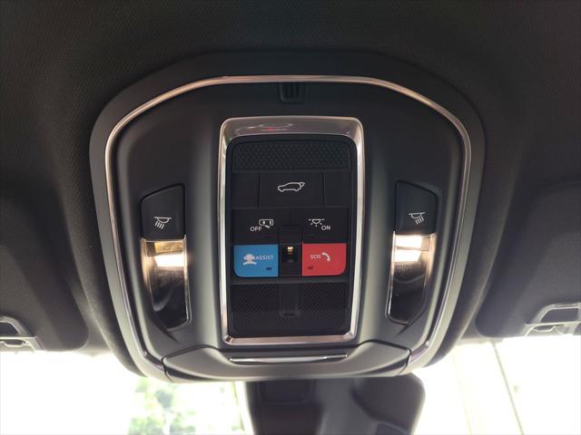 2026 Jeep Grand Cherokee L Altitude 4x4