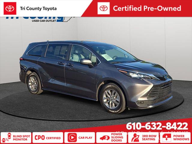 2025 Toyota Sienna LE 2025 Toyota Sienna LE
