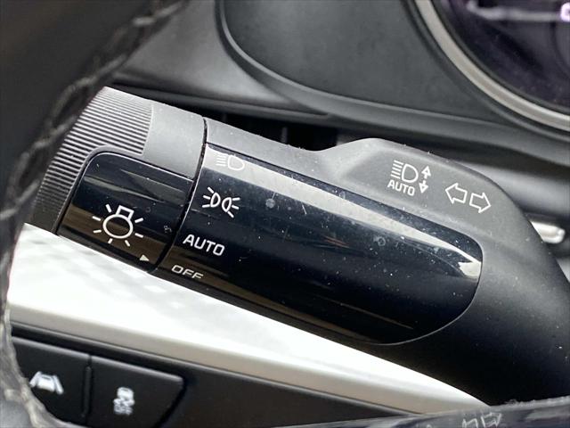 2024 Kia Carnival MPV LX Seat Package