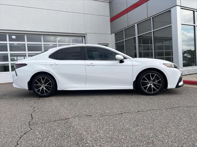 2023 Toyota Camry SE AWD