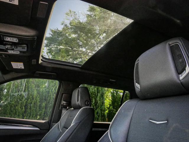 2025 Cadillac Escalade ESV Sport