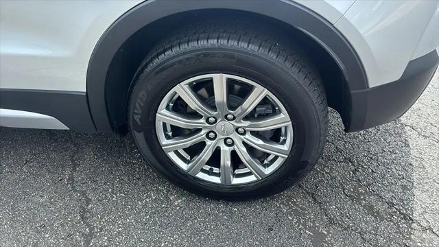2021 Cadillac XT4 FWD Premium Luxury