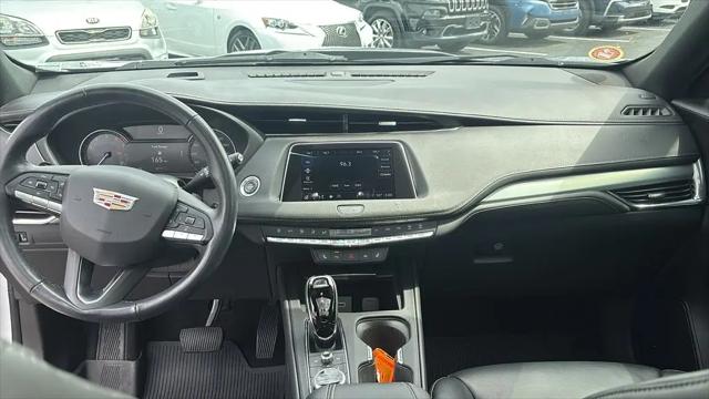 2021 Cadillac XT4 FWD Premium Luxury