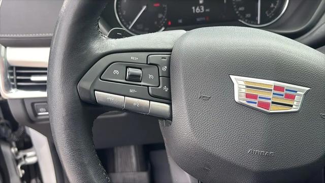 2021 Cadillac XT4 FWD Premium Luxury