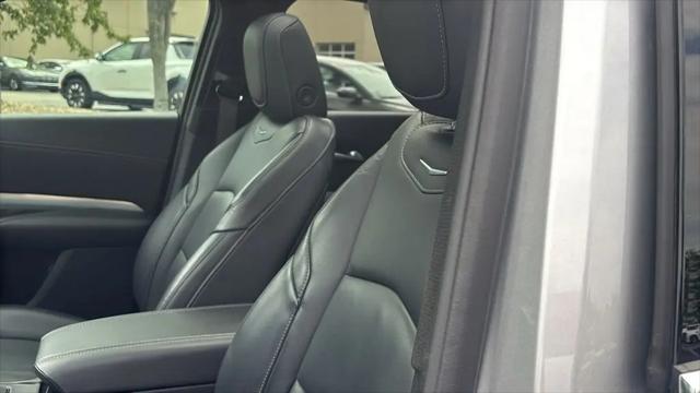 2021 Cadillac XT4 FWD Premium Luxury