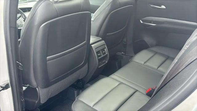 2021 Cadillac XT4 FWD Premium Luxury