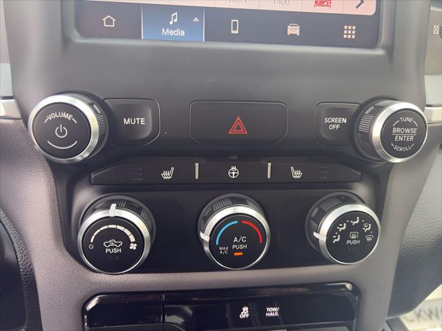 2023 Ram 1500 Big Horn Crew Cab 4x4 5'7" Box
