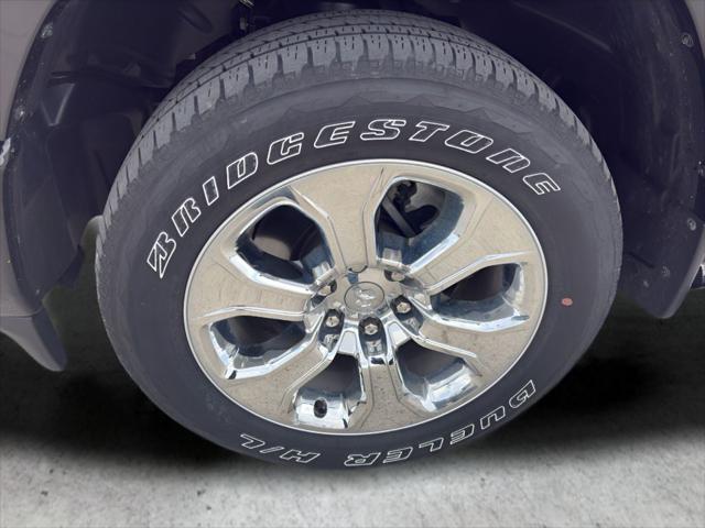 2023 Ram 1500 Big Horn Crew Cab 4x4 5'7" Box