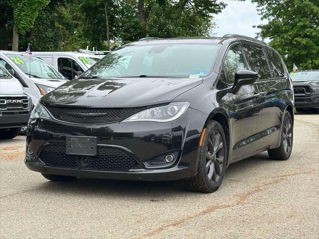 2020 Chrysler Pacifica Touring L Plus