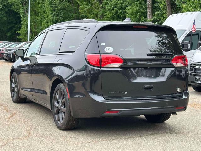 2020 Chrysler Pacifica Touring L Plus