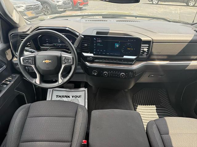 2023 Chevrolet Silverado 1500 4WD Crew Cab Short Bed LT with 2FL