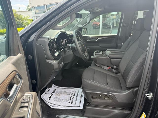 2023 Chevrolet Silverado 1500 4WD Crew Cab Short Bed LT with 2FL
