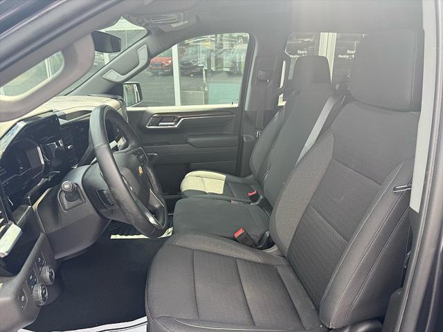 2023 Chevrolet Silverado 1500 4WD Crew Cab Short Bed LT with 2FL