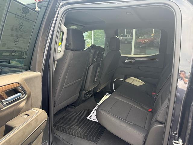 2023 Chevrolet Silverado 1500 4WD Crew Cab Short Bed LT with 2FL