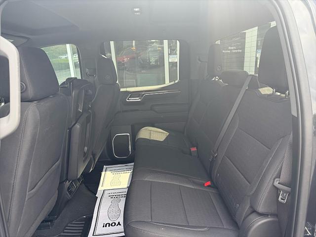 2023 Chevrolet Silverado 1500 4WD Crew Cab Short Bed LT with 2FL