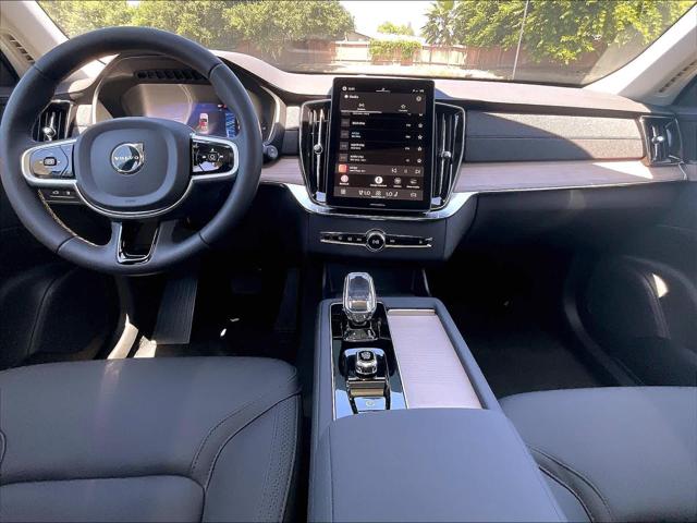 2026 Volvo XC90 Plug-In Hybrid Plus, T8 AWD, Electric/Gasoline, Bright, 7 Seats