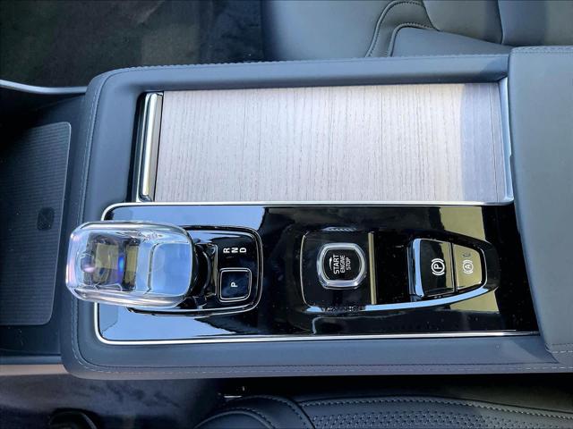 2026 Volvo XC90 Plug-In Hybrid Plus, T8 AWD, Electric/Gasoline, Bright, 7 Seats
