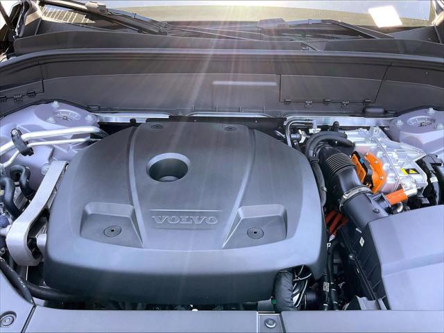 2026 Volvo XC90 Plug-In Hybrid Plus, T8 AWD, Electric/Gasoline, Bright, 7 Seats