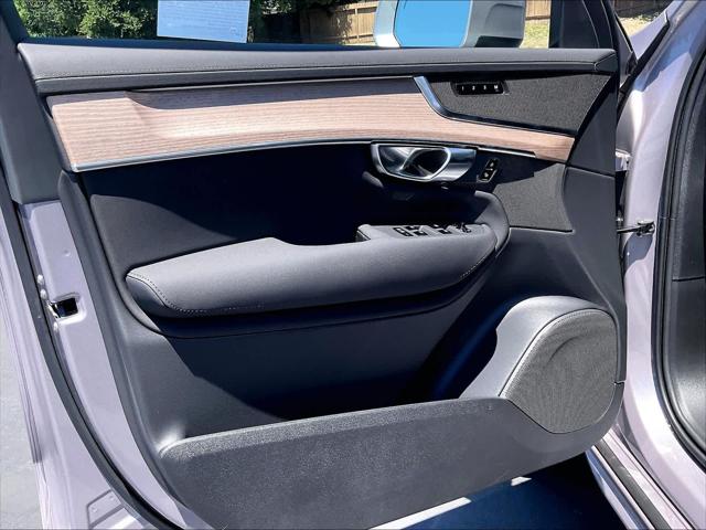 2026 Volvo XC90 Plug-In Hybrid Plus, T8 AWD, Electric/Gasoline, Bright, 7 Seats